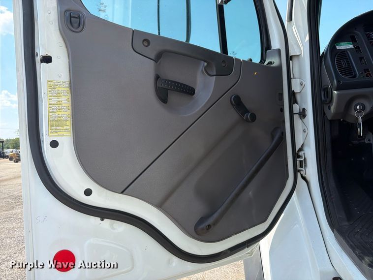 image for item FB5184 2012 Freightliner Business Class M2 crane truck