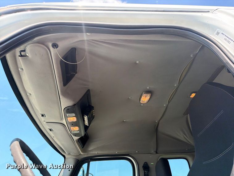 image for item FB5184 2012 Freightliner Business Class M2 crane truck
