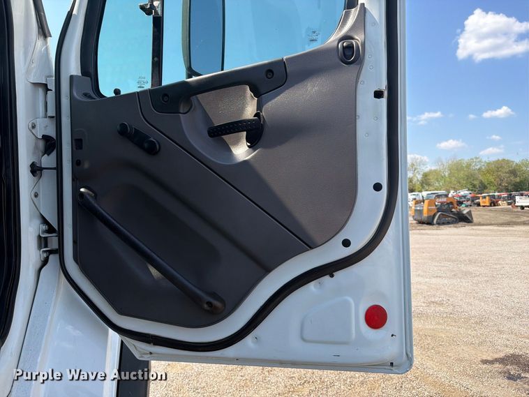 image for item FB5184 2012 Freightliner Business Class M2 crane truck