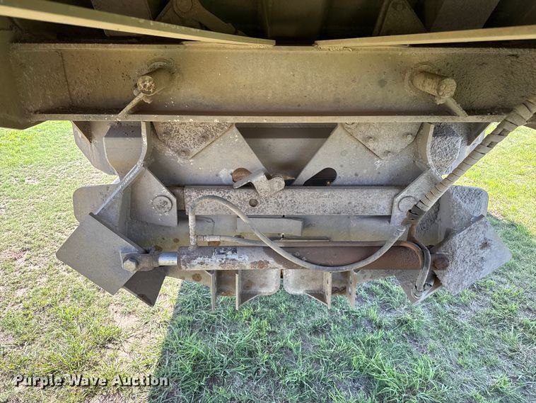 image for item FB6738 2013 Travis S/102 bottom dump trailer
