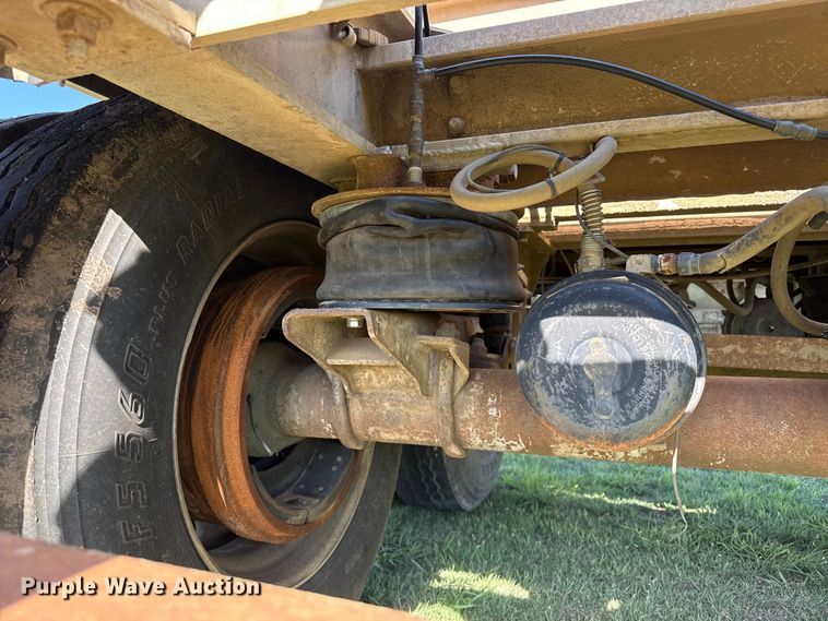 image for item FB6738 2013 Travis S/102 bottom dump trailer