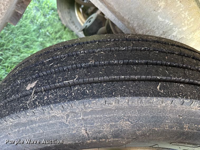 image for item FB6738 2013 Travis S/102 bottom dump trailer