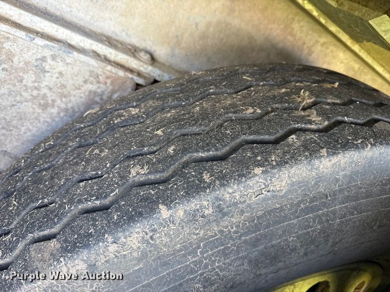 image for item FB6738 2013 Travis S/102 bottom dump trailer
