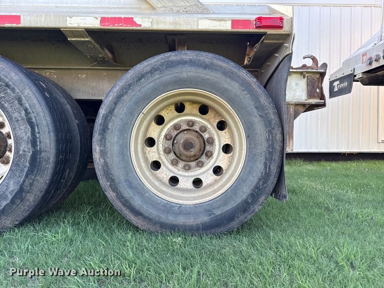 image for item FB6738 2013 Travis S/102 bottom dump trailer