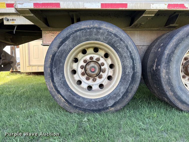 image for item FB6738 2013 Travis S/102 bottom dump trailer