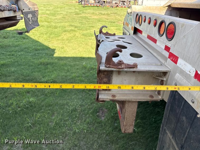 image for item FB6738 2013 Travis S/102 bottom dump trailer