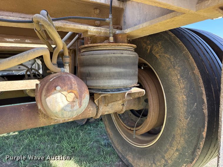 image for item FB6739 2013 Travis S/102 bottom dump trailer