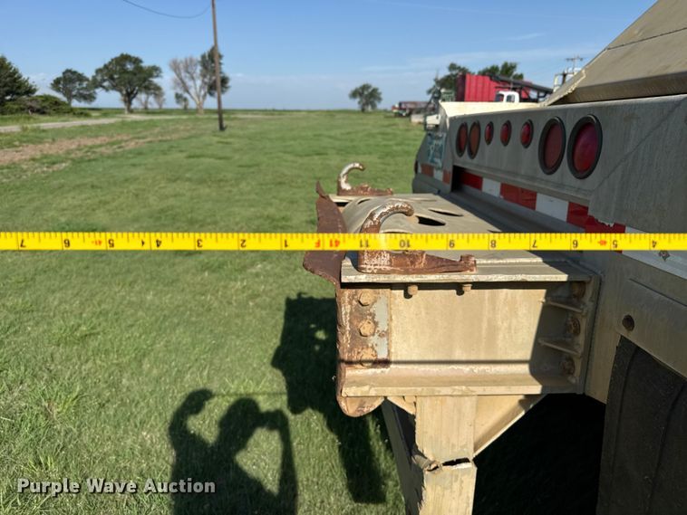 image for item FB6739 2013 Travis S/102 bottom dump trailer