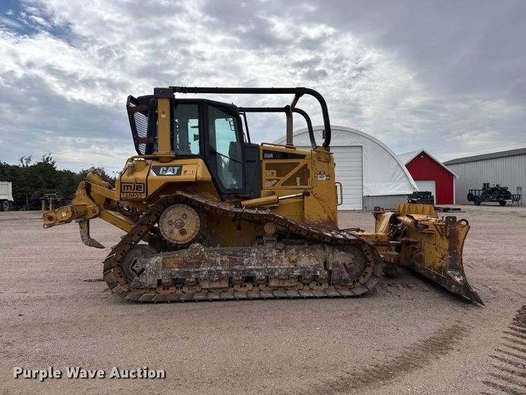 image for item FB6936 2008 Caterpillar D6N dozer