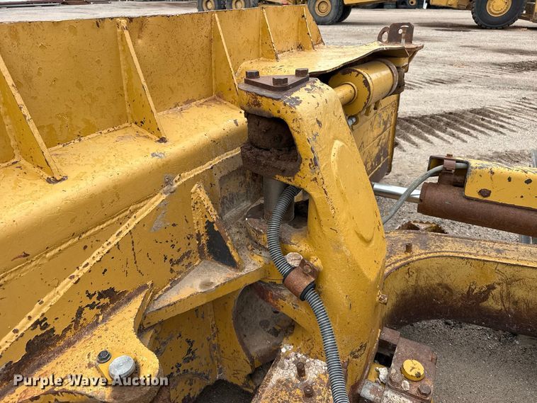 image for item FB6936 2008 Caterpillar D6N dozer