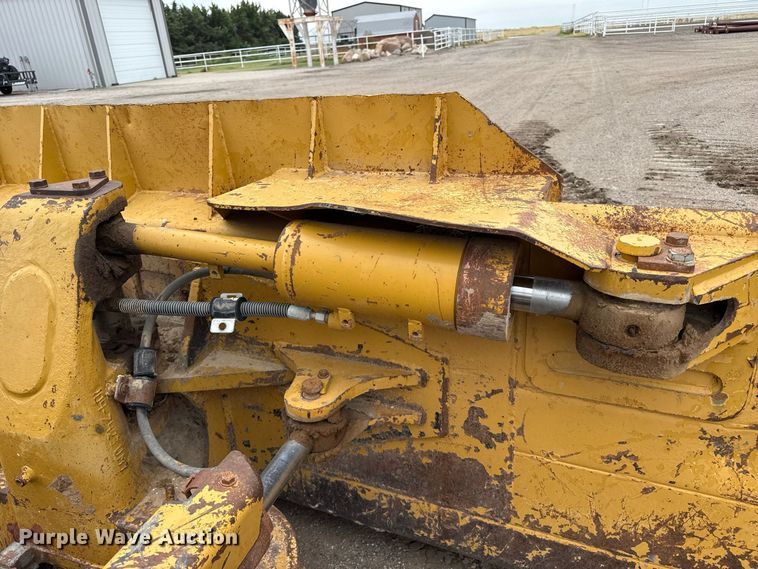 image for item FB6936 2008 Caterpillar D6N dozer