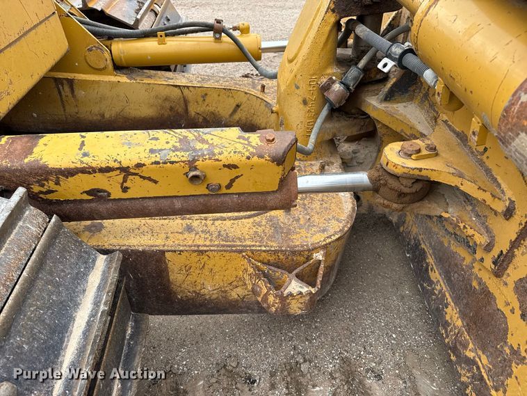 image for item FB6936 2008 Caterpillar D6N dozer