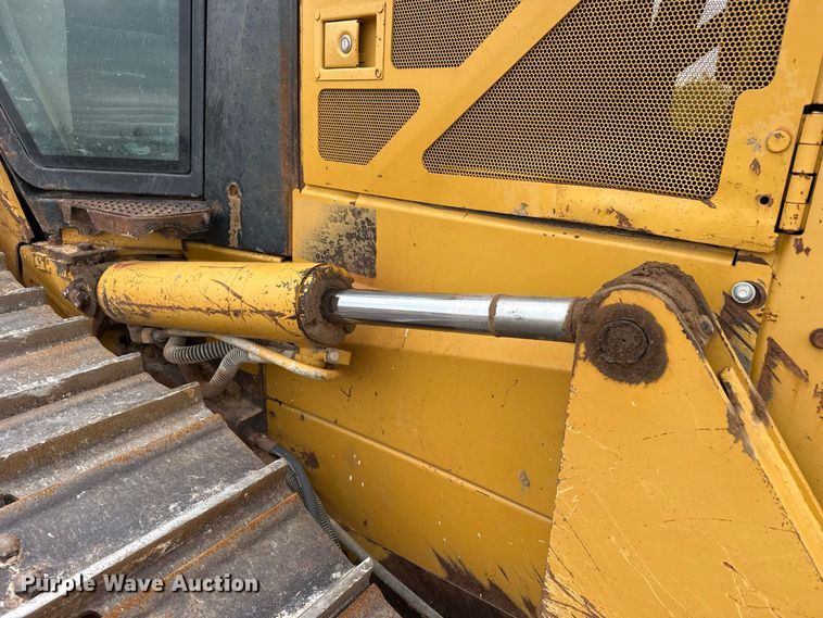 image for item FB6936 2008 Caterpillar D6N dozer