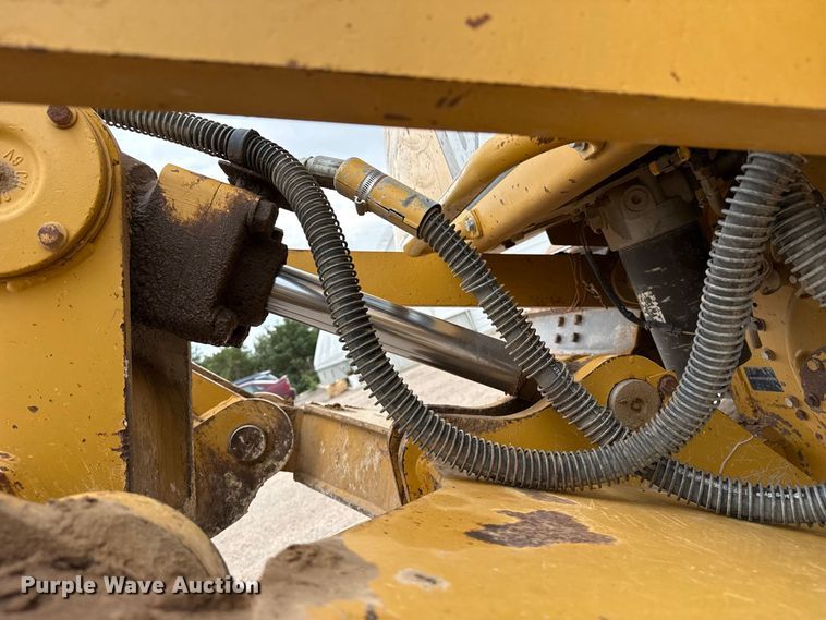 image for item FB6936 2008 Caterpillar D6N dozer