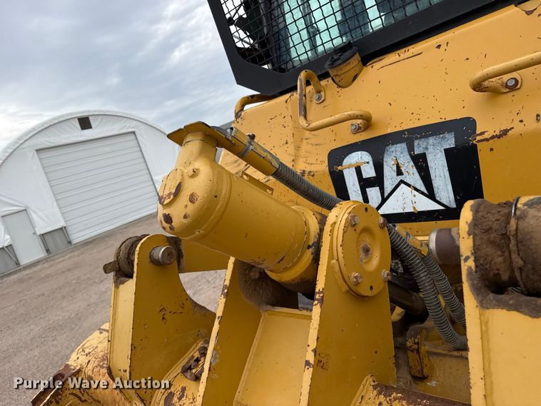 image for item FB6936 2008 Caterpillar D6N dozer