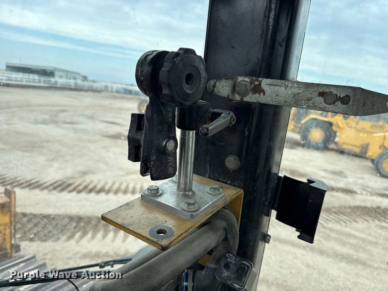 image for item FB6936 2008 Caterpillar D6N dozer