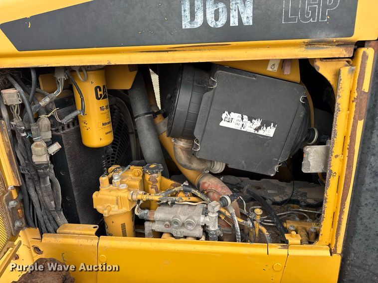 image for item FB6936 2008 Caterpillar D6N dozer