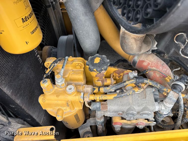 image for item FB6936 2008 Caterpillar D6N dozer