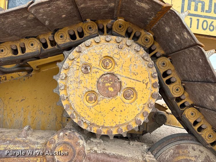 image for item FB6936 2008 Caterpillar D6N dozer