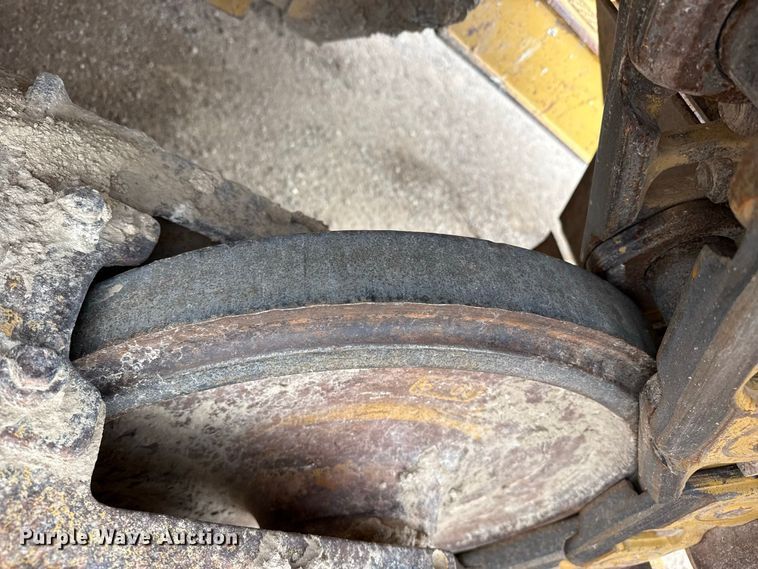 image for item FB6936 2008 Caterpillar D6N dozer