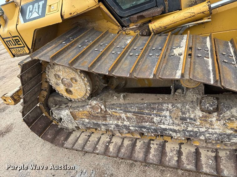 image for item FB6936 2008 Caterpillar D6N dozer