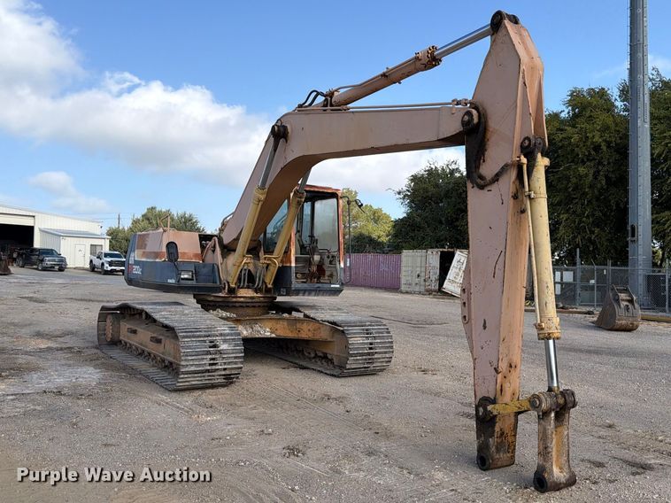 image for item FB8330 1992 Komatsu PC200LC-5L excavator