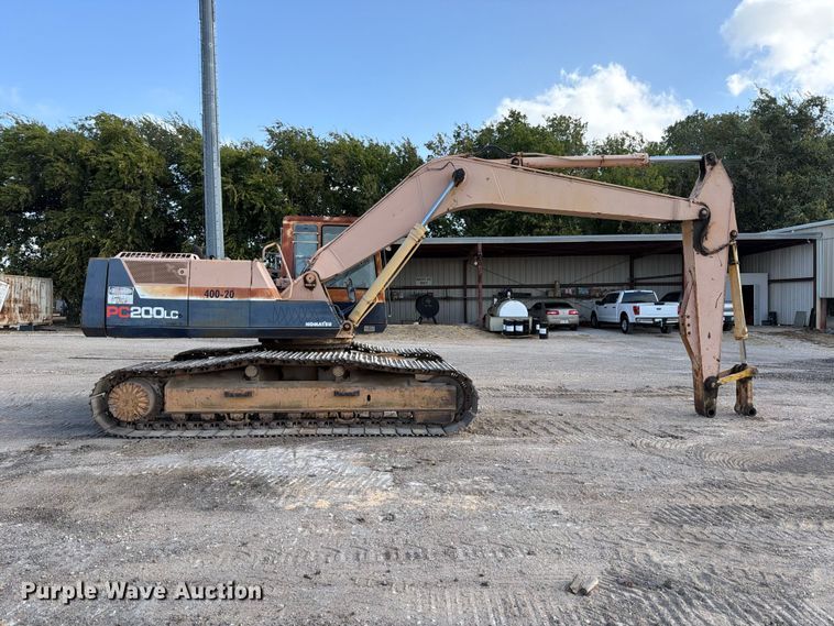 image for item FB8330 1992 Komatsu PC200LC-5L excavator