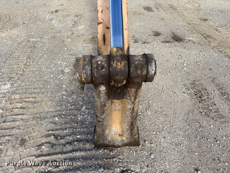 image for item FB8330 1992 Komatsu PC200LC-5L excavator