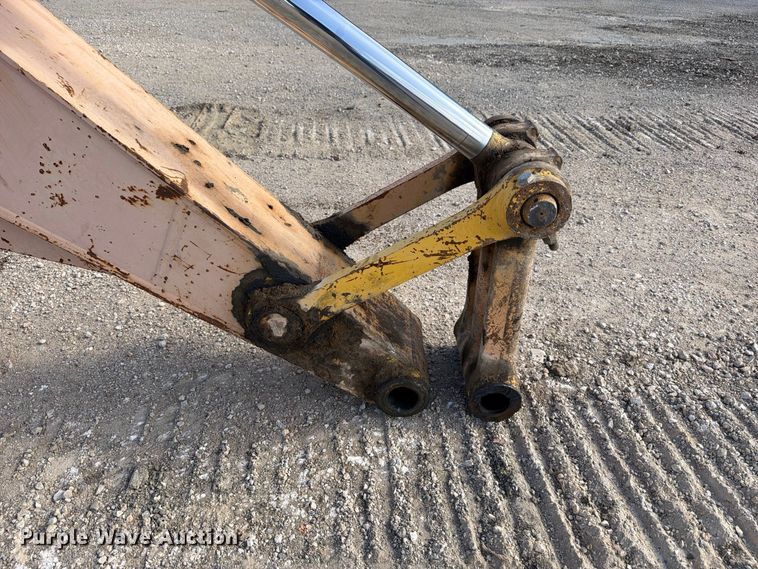 image for item FB8330 1992 Komatsu PC200LC-5L excavator