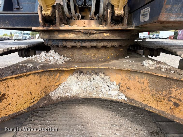 image for item FB8330 1992 Komatsu PC200LC-5L excavator