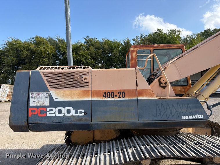 image for item FB8330 1992 Komatsu PC200LC-5L excavator