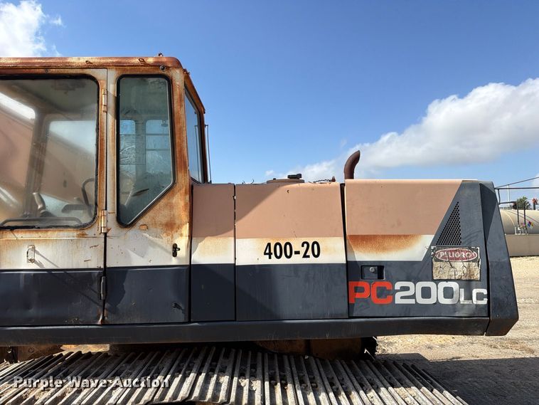 image for item FB8330 1992 Komatsu PC200LC-5L excavator