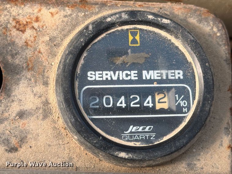 image for item FB8330 1992 Komatsu PC200LC-5L excavator