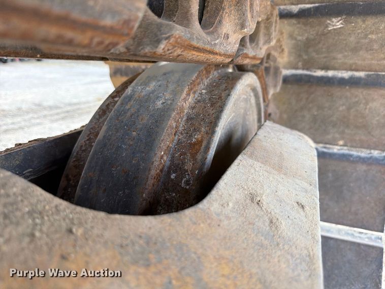 image for item FB8330 1992 Komatsu PC200LC-5L excavator