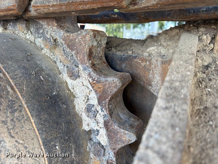 image for item FB8330 1992 Komatsu PC200LC-5L excavator