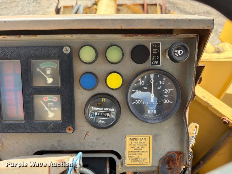 image for item FB8331 1993 Komatsu WA180-1 wheel loader