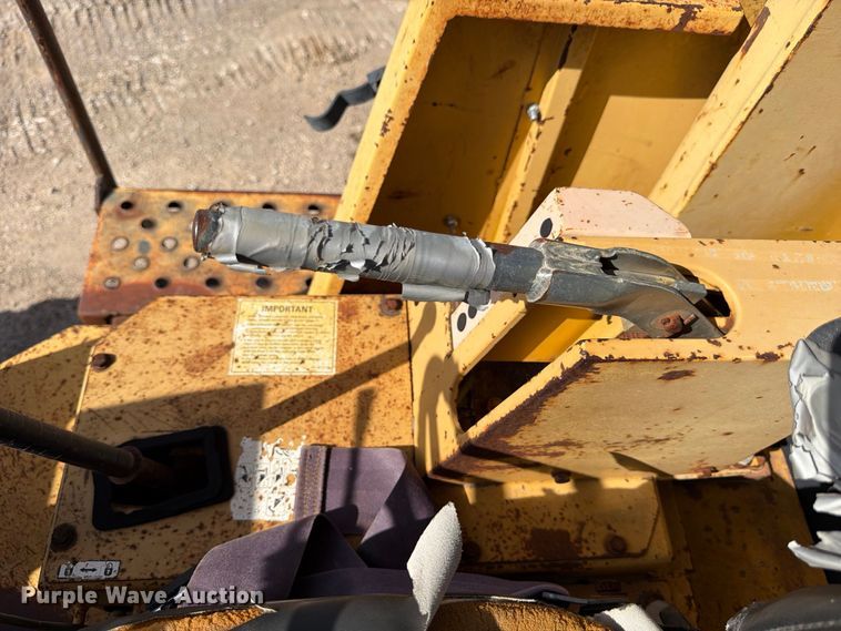 image for item FB8331 1993 Komatsu WA180-1 wheel loader