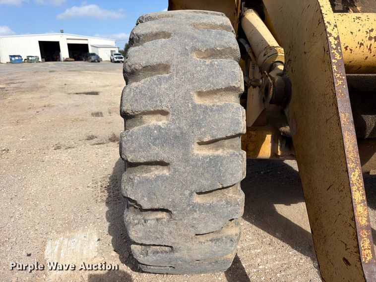 image for item FB8331 1993 Komatsu WA180-1 wheel loader