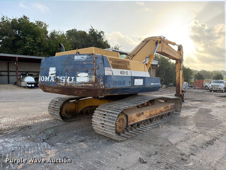 image for item FB8332 1992 Komatsu PC300LC-5L excavator