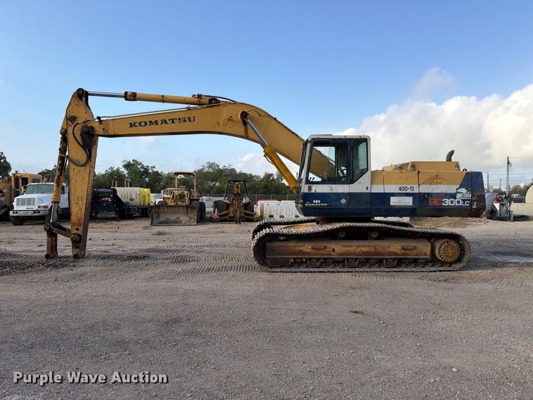 image for item FB8332 1992 Komatsu PC300LC-5L excavator