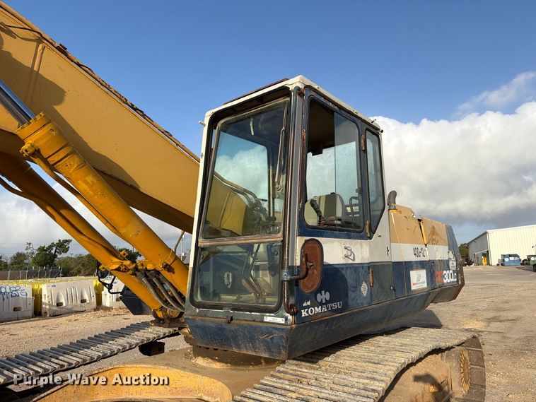 image for item FB8332 1992 Komatsu PC300LC-5L excavator