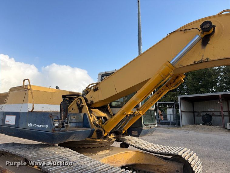 image for item FB8332 1992 Komatsu PC300LC-5L excavator