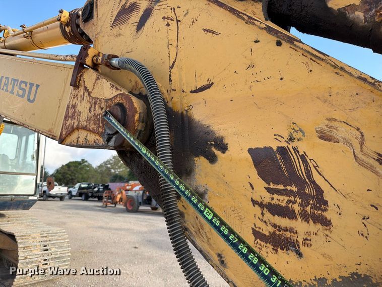 image for item FB8332 1992 Komatsu PC300LC-5L excavator