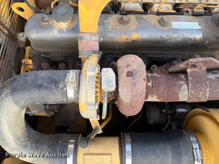 image for item FB8332 1992 Komatsu PC300LC-5L excavator