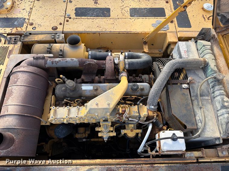 image for item FB8332 1992 Komatsu PC300LC-5L excavator