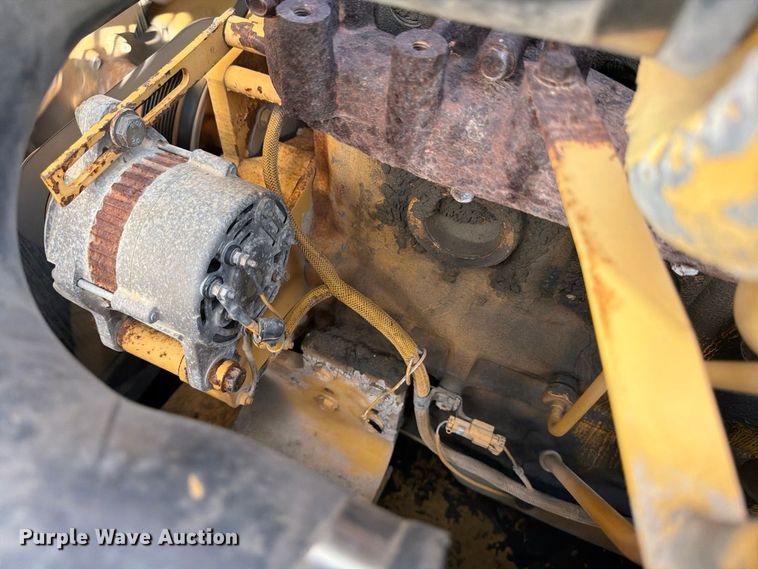 image for item FB8332 1992 Komatsu PC300LC-5L excavator
