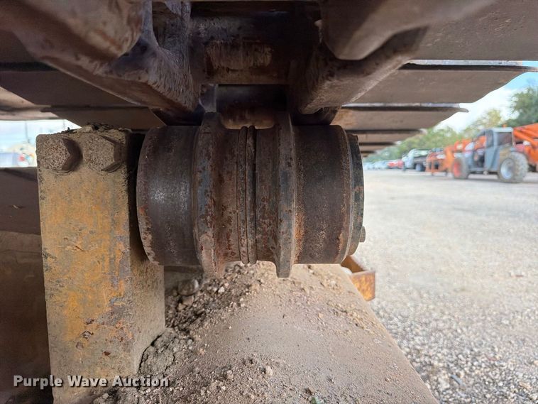 image for item FB8332 1992 Komatsu PC300LC-5L excavator