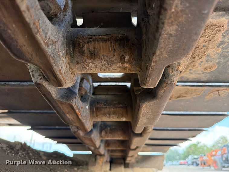 image for item FB8332 1992 Komatsu PC300LC-5L excavator