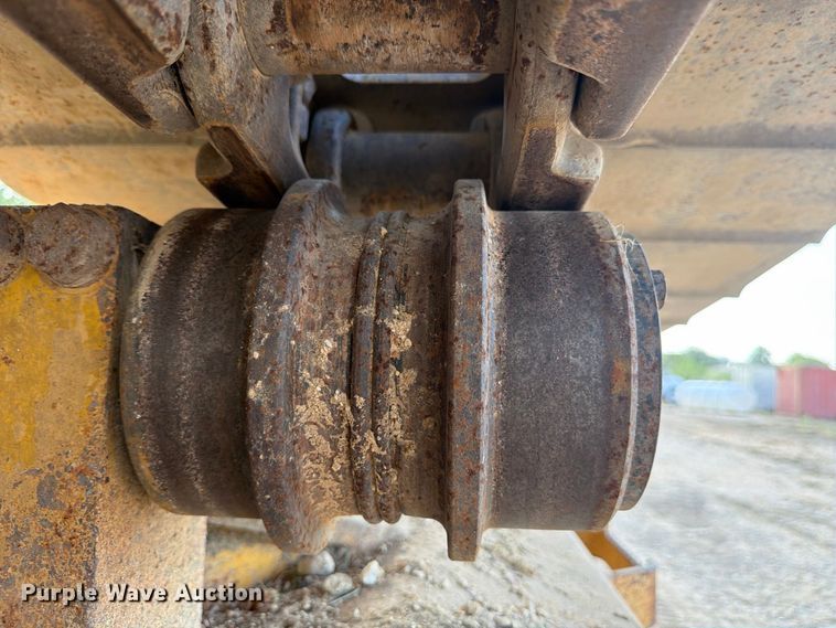 image for item FB8332 1992 Komatsu PC300LC-5L excavator