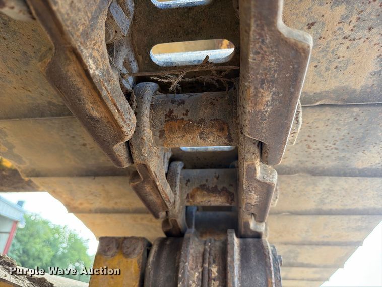 image for item FB8332 1992 Komatsu PC300LC-5L excavator